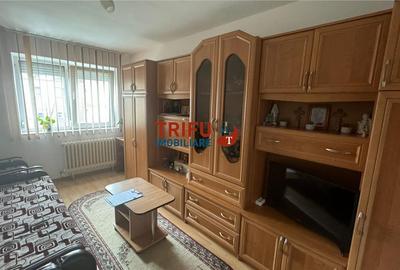 Apartament de vanzare cu 2 camere, zona Cetate