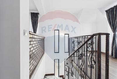 Casă / Vilă cu 5 camere de vânzare - 41