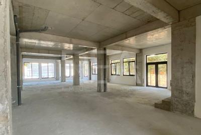 Spațiu comercial, 200 mp în Tunari