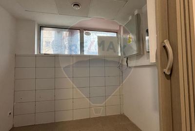 Spațiu comercial de închiriat vis-a-vis de Primaria Mangalia-87mp - 7