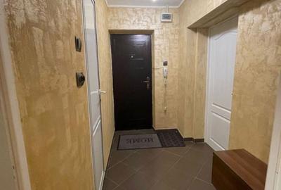 Garsonieră decomandată, mobilată în Calea Călărașilor