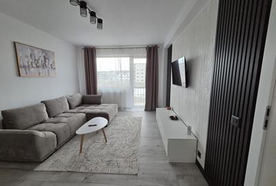 Apartament cu 2 camere decomandat, mobilat în Tractorul