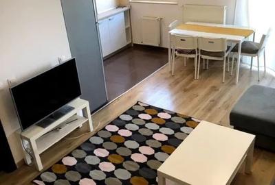 Apartament cu 2 camere decomandat, mobilat în Parcul Carol