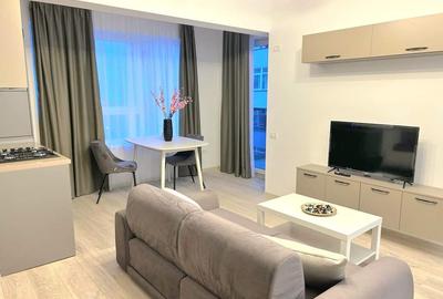 Apartament cu 2 camere semidecomandat în Apărătorii Patriei