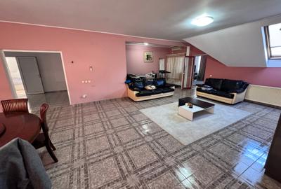 Imobil pretabil locuinta si afacere. Pozitie stradala. - 18