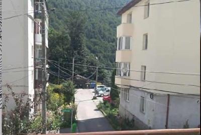 SUPER OCAZIE – Apartament 2 camere decomandat, Sinaia –  Preț: 50500 EUR - 2
