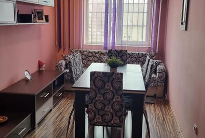 Apart. 4 cam, etaj 10, zona Ostroveni, mobilat, utilat, cu centrala proprie - 5