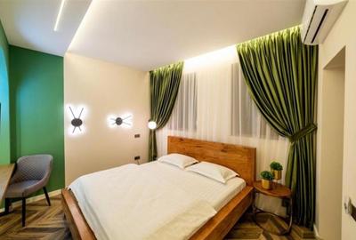 Afacere regim hotelier, doua unitati,  zona Piata Unirii-Brasov - 1