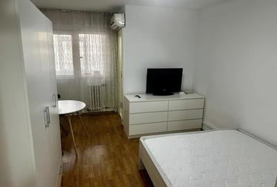 Garsoniera, etajul 1/4, zona Podu Ros-Gara Internationala - 1