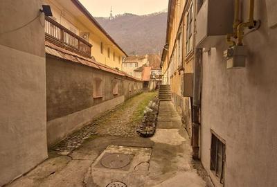 Garsonieră decomandată, mobilată în Centrul Istoric