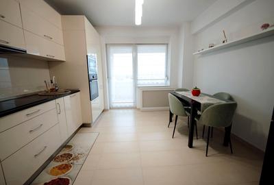 Apartament cu 3 camere decomandat, mobilat în Cetate