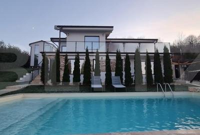 Casă individuală cu 7 camere în Feleacu