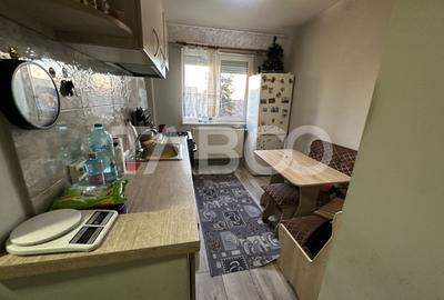 Apartament de vanzare  2 camere 42 mp utili zona 13 Decembrie - 3