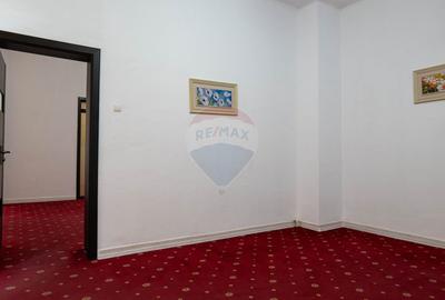 Inchiriere casa cu 4 camere +curte+ garaj, zona Vatra Luminoasa - 14