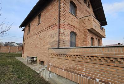 Casă / Vilă de lux, Scheia, Suceava - 5