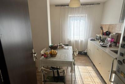 Vand apartament 2 camere, Prundu, Pitesti, semidecomandat, etaj 4 - 4