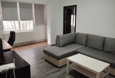 Inchiriere 2 camere, langa Scoala 8, cu centrala pe gaz - 1