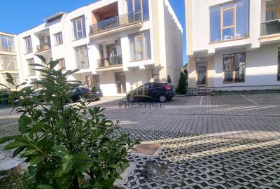 Apartament cu 2 camere semidecomandat, mobilat în Șelimbăr