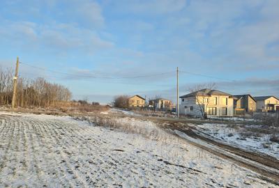 Teren de vanzare in Lazu - 8