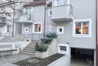 Casă / Vilă de închiriat în  Buna Ziua - 26