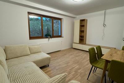Apartament cu 3 camere decomandat, mobilat în Primăverii