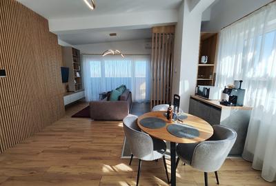 Apartment cu două camere tip studio, penthouse - 1