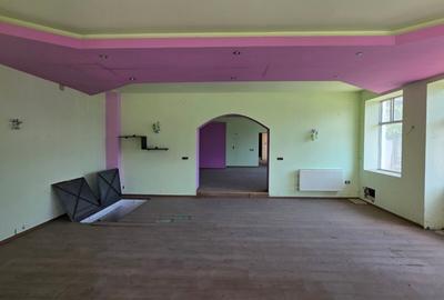 De vanzare spatiu comercial - COMARNIC la DN1 - 20