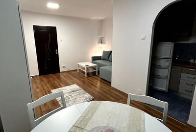 Garsonieră renovată, mobilă nouă, 3 min ParkLake, etaj 9 - 1