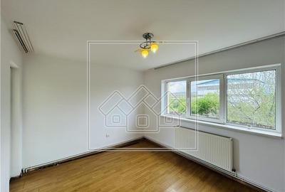 Apartament de vanzare in Sibiu - 3 camere, balcon - Zona Trei Stejari - 12