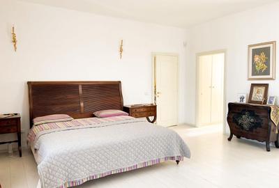 Grădină generoasă, intimitate și confort - 16