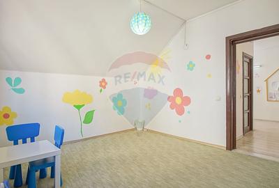 Casă / Vilă cu 9 camere de închiriat în zona Centrul Civic! - 20