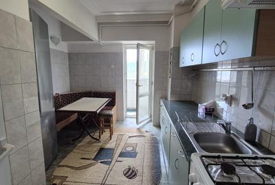 Apartament 3 camere decomandat Dacia - 2