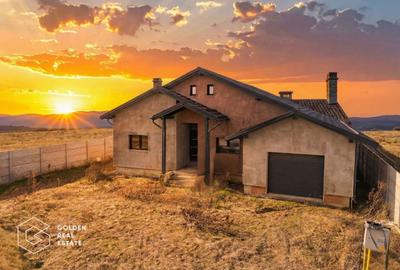 Casă individuală cu 3 camere în Mândruloc