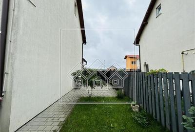 Casa de vanzare in Sibiu - 119 mp utili + 50 mp curte + 2 parcari - 12