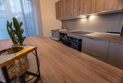 Apartament de LUX 3 camere si curte Parcul Sub Arini - 6
