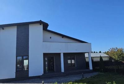 Vila moderna P+M, 200 mp, vedere panoramica spre oras - 11