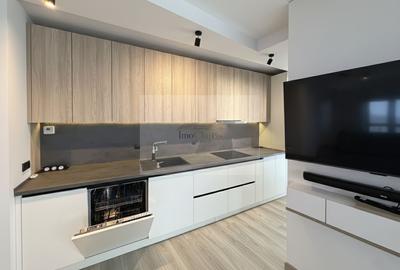 Apartament cu 3 camere decomandat, mobilat în Central