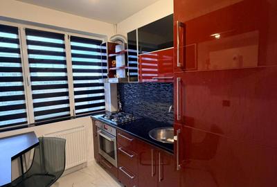 Apartament cu 2 camere semidecomandat, mobilat în Republicii