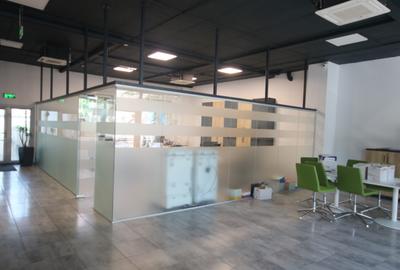 Spatiu cu destinatie Birouri,178,3 mp,2 grupuri sanitare,bucatarie - 6