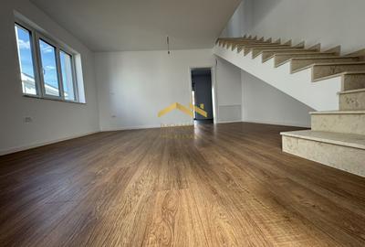 Bucovăț-Duplex 4 Camere-Baterii de Stocare - 9