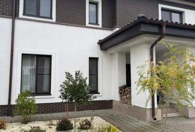 Casă cu 6 camere în Pipera