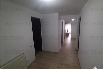 Casa spatioasa cu 8 camere si teren de 801 mp - ideala pentru 2 familii - 12