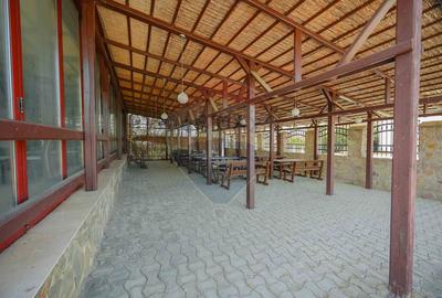 De vânzare pensiune cu restaurant, teren 4.750 mp – Băile 1 Mai - 38