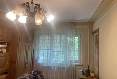 Apartament 2 camere , zona centrala b- dul Brailei , et 1 3 , decomandat , 50 mp - 1