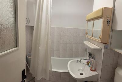 Apartament decomandat, zona Astra - 5