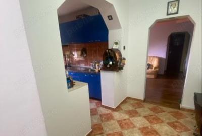 Metrou 1 Decembrie 1918, 3 cam, loc de parcare, bloc reabilitat - 7