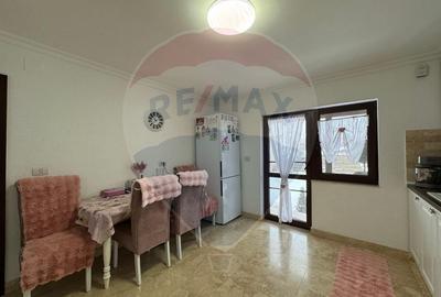 Casă / Vilă cu 4 camere de vânzare în zona Bujac-Arad - 7