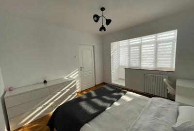 Apartament cu 2 camere, etajul 3/4, zona Podu Ros - 2