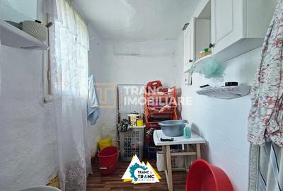 Casă cu 2 camere în stil tradițional, în Iratoșu - 15