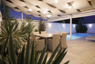 VILA DEOSEBITA CU PISCINA si GARAJ - 7